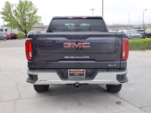 Used 2022 GMC Sierra 1500 SLT w/ SLT Convenience Package AWD/4WD image 5