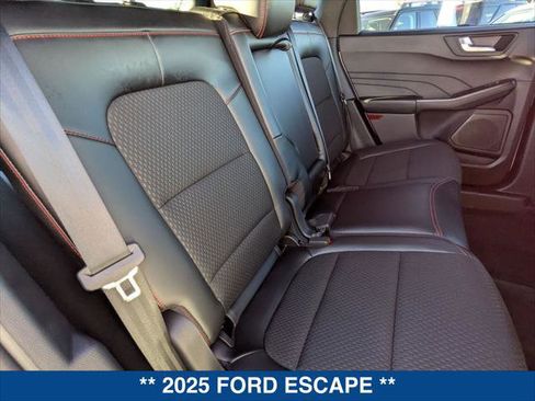Used 2025 Ford Escape ST-Line Elite image 22