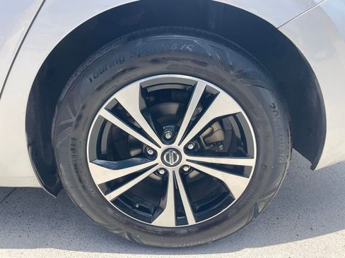 Certified 2023 Nissan Sentra SV FWD image 17