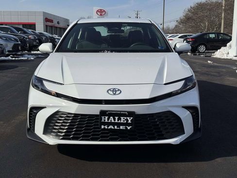 Used 2025 Toyota Camry SE image 24