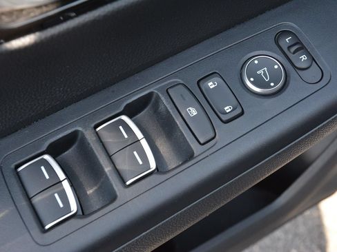 Used 2024 Honda CR-V EX-L image 10