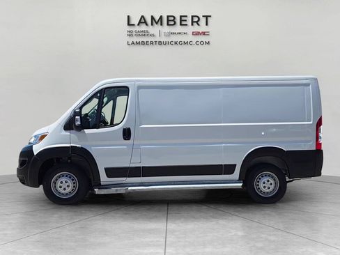 Used 2025 RAM ProMaster 2500 w/ U-Haul Equipment Group FWD image 2