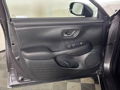 Used 2026 Honda HR-V EX-L image 10