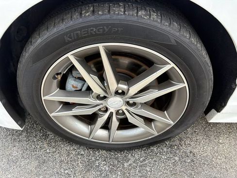 Used 2017 Hyundai Sonata Sport 2.0T FWD image 3