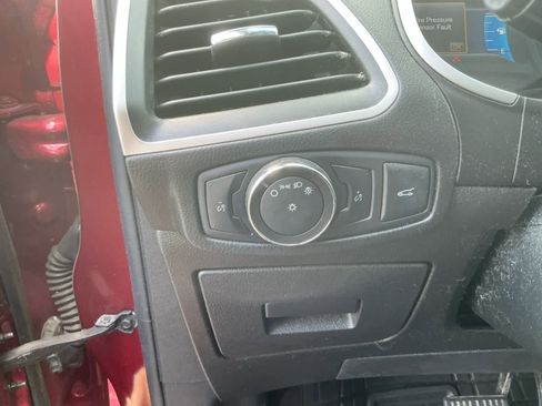 Used 2016 Ford Edge SEL w/ Equipment Group 201A image 21