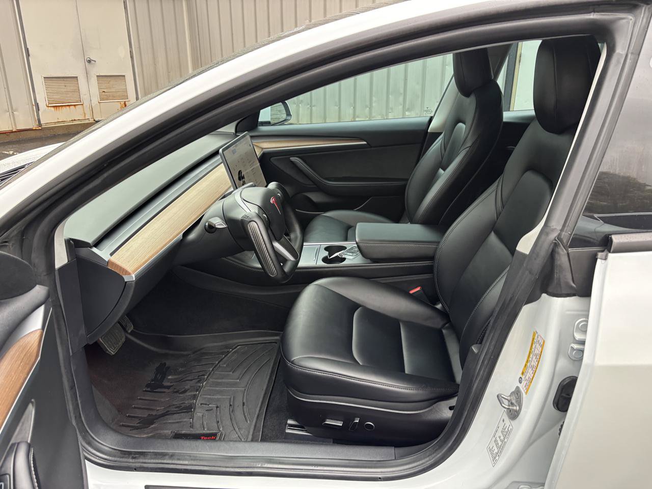Used 2022 Tesla Model 3 Long Range AWD/4WD image 4