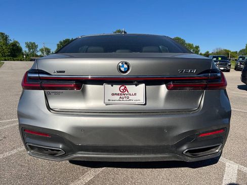 Used 2020 BMW 750i xDrive w/ Executive Package AWD/4WD image 5