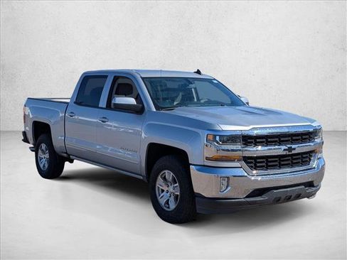 Used 2018 Chevrolet Silverado 1500 LT w/ All Star Edition image 3