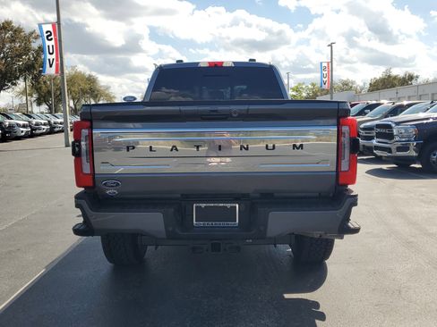 Certified 2023 Ford F250 Platinum image 8