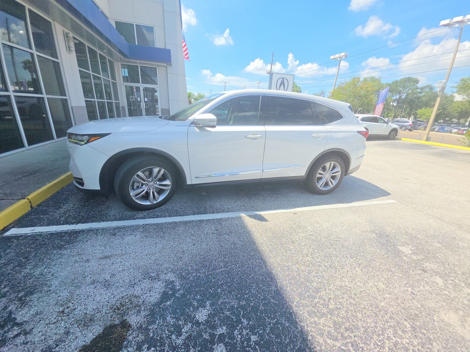Used 2025 Acura MDX FWD image 3