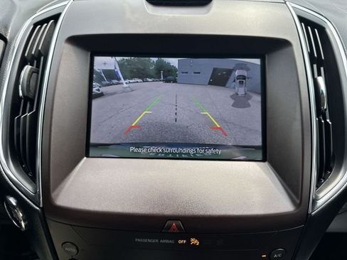 Used 2020 Ford Edge Titanium AWD/4WD image 25