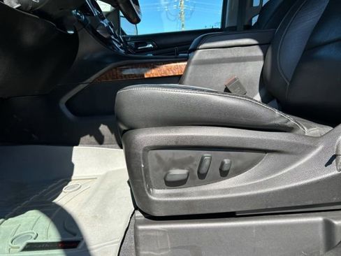 Used 2019 Chevrolet Tahoe Premier AWD/4WD image 38