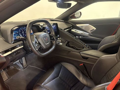 Used 2022 Chevrolet Corvette Stingray Preferred Cpe w/ Z51 Performance Package RWD image 22