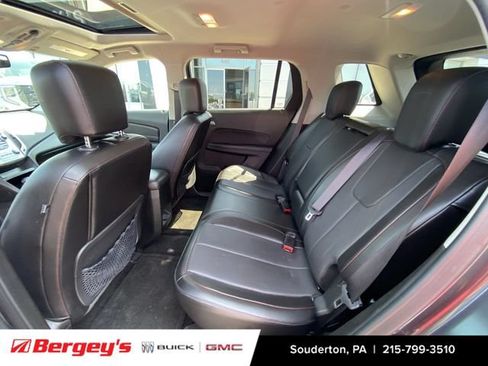Used 2017 GMC Terrain SLT w/ Open Road Package AWD/4WD image 9