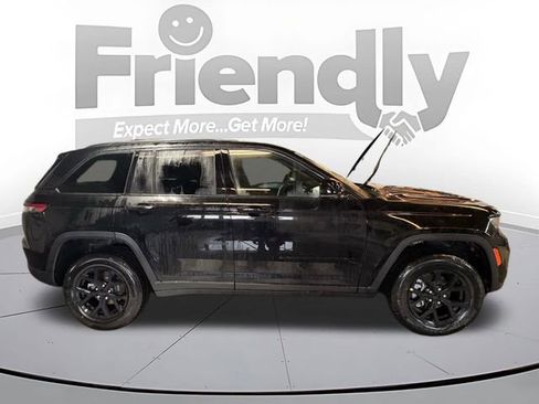 New 2025 Jeep Grand Cherokee L Laredo w/ Luxury Tech Group I AWD/4WD image 2