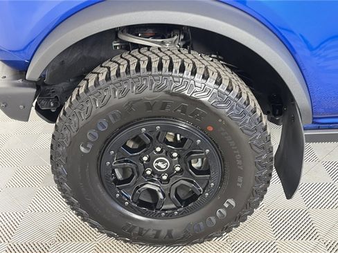 Certified 2021 Ford Bronco First Edition image 8