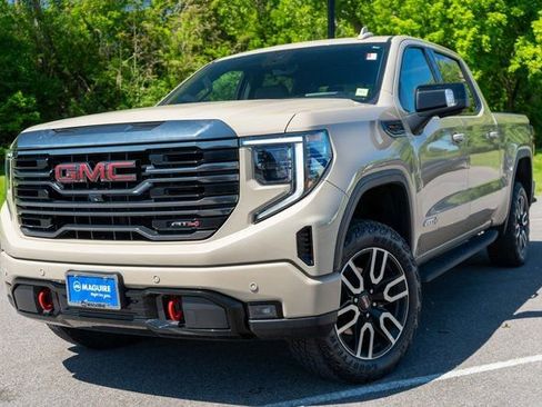 Used 2023 GMC Sierra 1500 AT4 w/ AT4 Premium Package AWD/4WD image 1