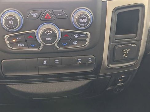Used 2019 RAM 1500 Big Horn image 21