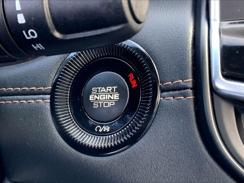 Used 2022 Jeep Compass Limited w/ (RED) Package image 32