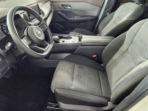 Used 2023 Nissan Rogue SV FWD image 12