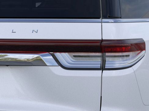 New 2024 Lincoln Navigator Reserve image 21