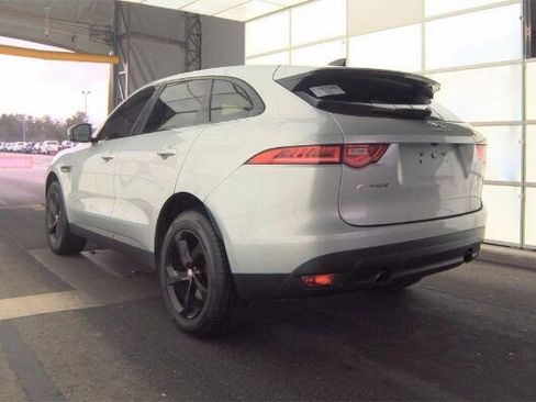 Used 2020 Jaguar F-PACE Premium image 2