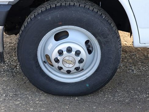 New 2025 Chevrolet Express 3500 w/ Power Convenience Package image 2