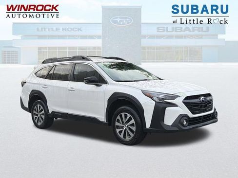 Certified 2025 Subaru Outback Premium AWD/4WD image 1