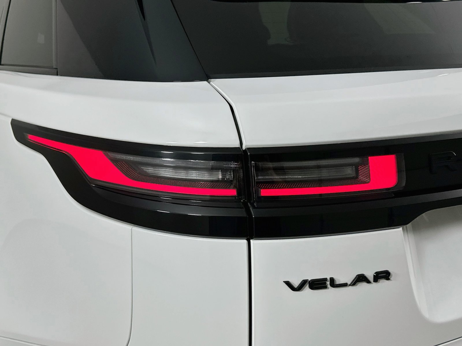 New 2026 Land Rover Range Rover Velar S AWD/4WD image 12