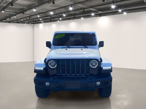 Used 2021 Jeep Gladiator Sport AWD/4WD image 2