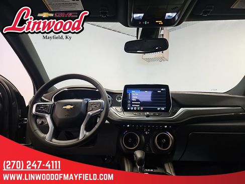 Used 2024 Chevrolet Blazer Premier image 15