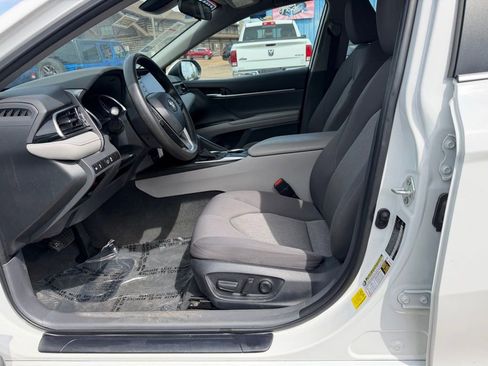Used 2023 Toyota Camry LE image 17