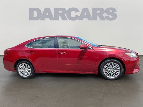 Used 2015 Lexus ES 350 w/ Luxury Package FWD image 7