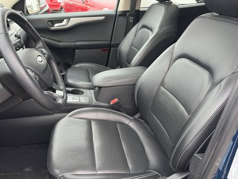 Used 2020 Ford Escape SEL image 18