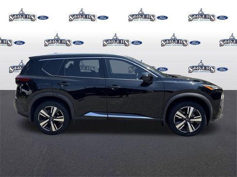 Used 2023 Nissan Rogue SL image 4