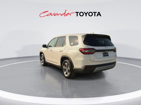 Used 2024 Honda Pilot EX-L image 6