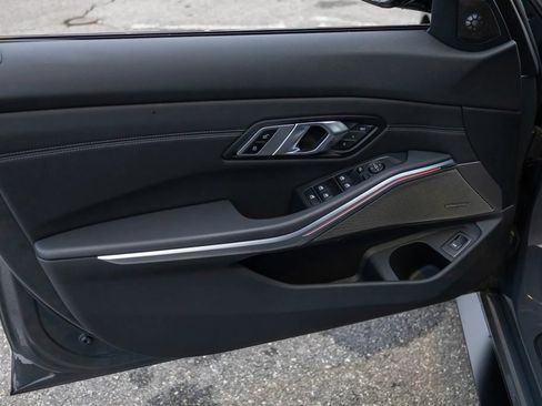 Used 2022 BMW M3 Competition w/ M Carbon Exterior Package image 43