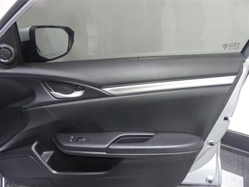 Used 2019 Honda Civic Sport image 18