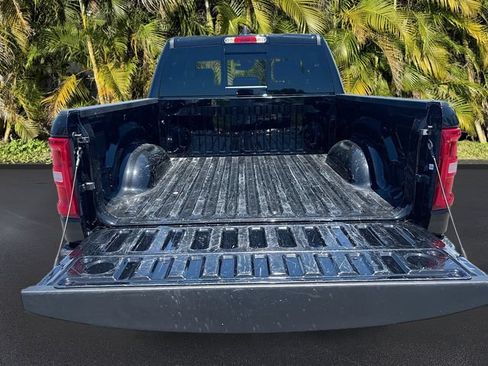 Used 2025 RAM 1500 Laramie AWD/4WD image 28