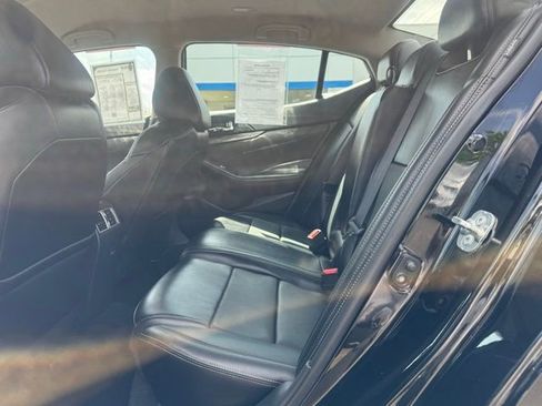 Used 2021 Nissan Maxima 3.5 SV w/ Floor Mat Group FWD image 11