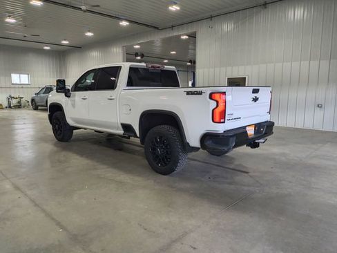 Used 2025 Chevrolet Silverado 3500 LTZ w/ LTZ Plus Package AWD/4WD image 6