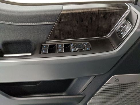 Used 2023 Ford F150 Lariat w/ Trailer Tow Package image 15