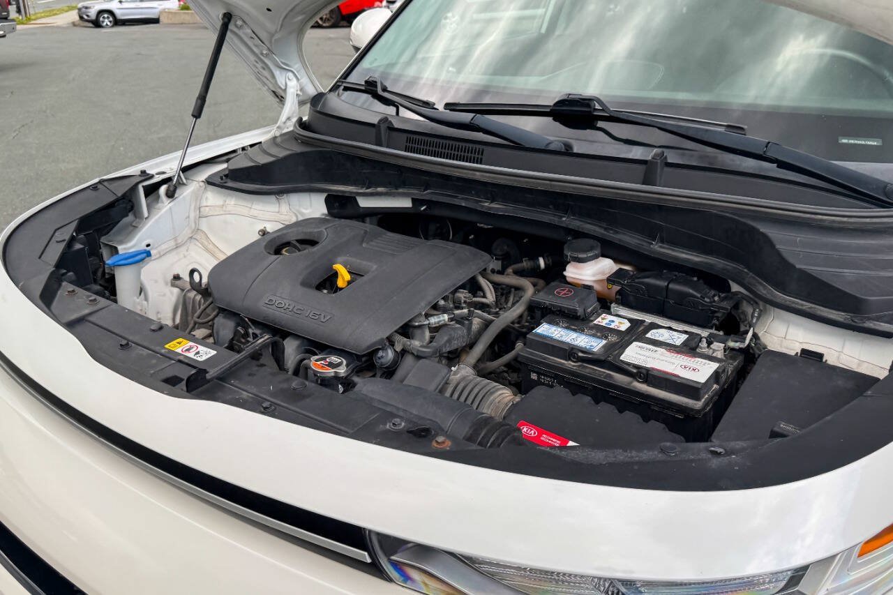 Used 2020 Kia Soul GT-Line FWD image 29