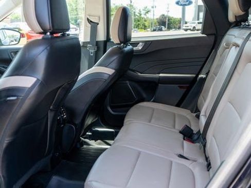 Used 2021 Ford Escape Titanium w/ Class II Trailer Tow Package AWD/4WD image 11