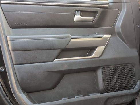 Used 2022 Toyota Tundra SR5 AWD/4WD image 19