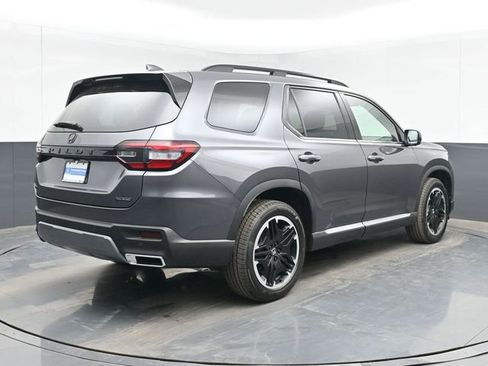 New 2026 Honda Pilot Touring image 10