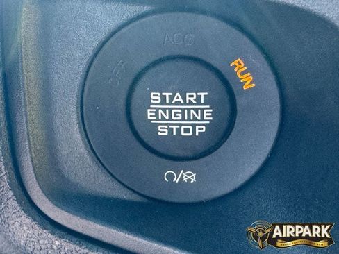 New 2026 Jeep Gladiator Sport AWD/4WD image 30