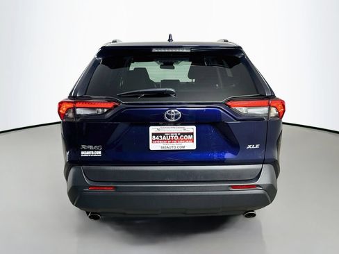 Used 2025 Toyota RAV4 XLE FWD image 6