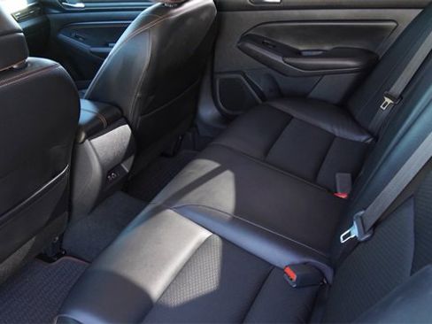 Used 2020 Nissan Altima 2.5 SR image 14