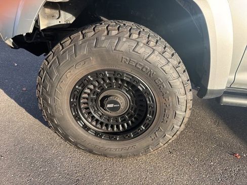 Used 2021 Toyota 4Runner SR5 image 11